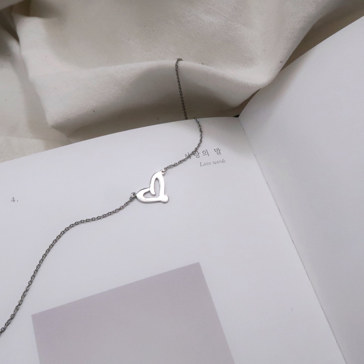 CHEN'S HEART NECKLACE